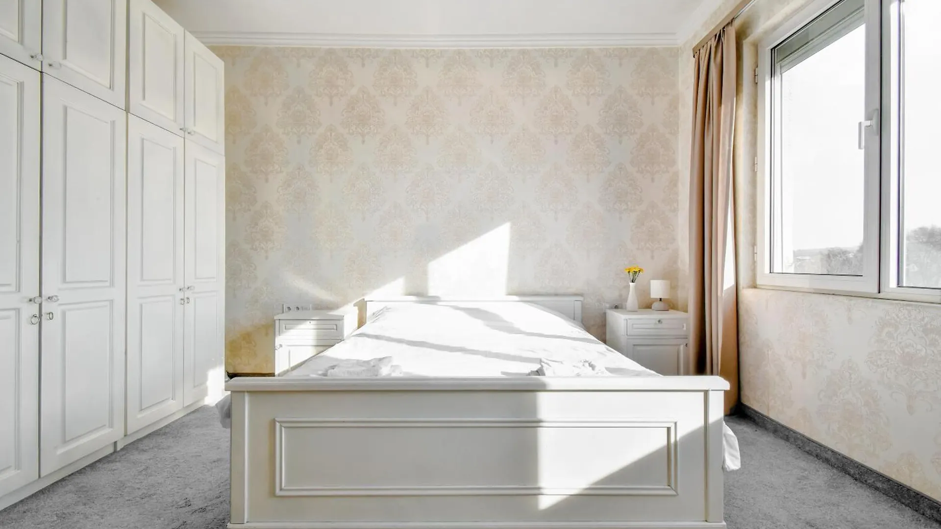 Amazing Location In The Center For 8 Villa Sofia Bulgaria